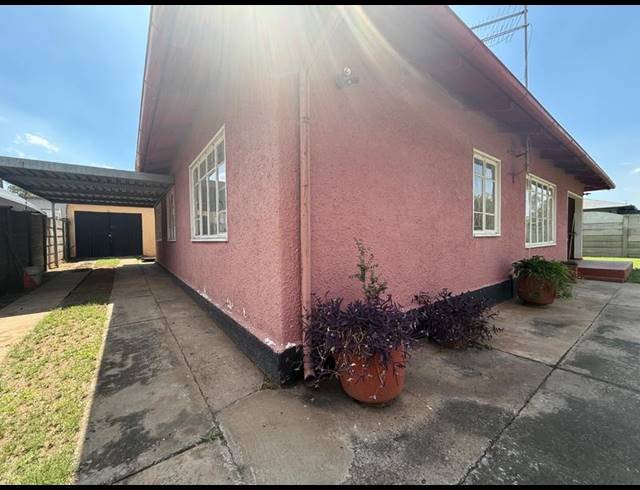 3 BEDROOM HOUSE FOR SALE IN VANDERBIJLPARK CW 6